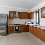 Spacious 2 Bedroom With Seaview & Sunsets Lejlighed *