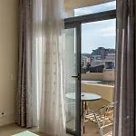 Spacious 2 Bedroom With Seaview & Sunsets *