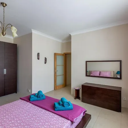 Sunset Apt With Seaview - 2 Bedrooms *