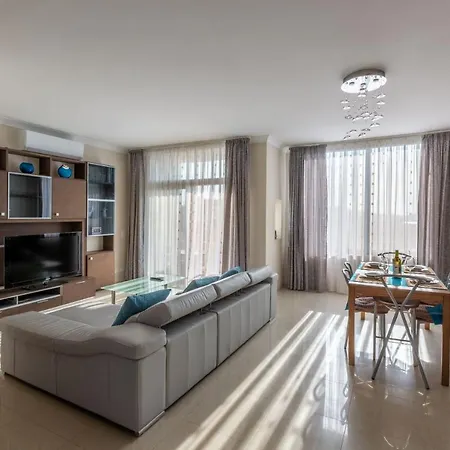 Sunset - 2 Bedrooms *