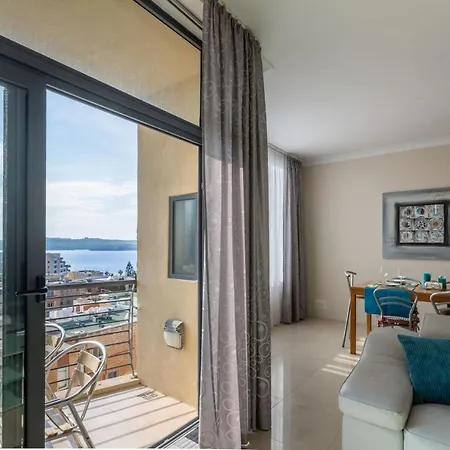 Daire Sunset Apt With Seaview - 2 Bedrooms *