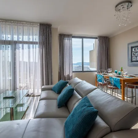 Sunset Apt With Seaview - 2 Bedrooms Daire