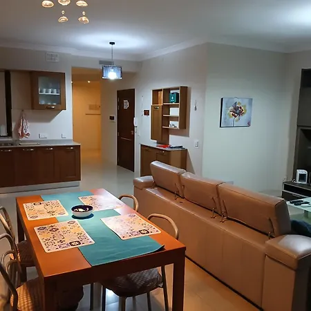 Spacious 2 Bedroom With Seaview & Sunsets * St. Paul's Bay